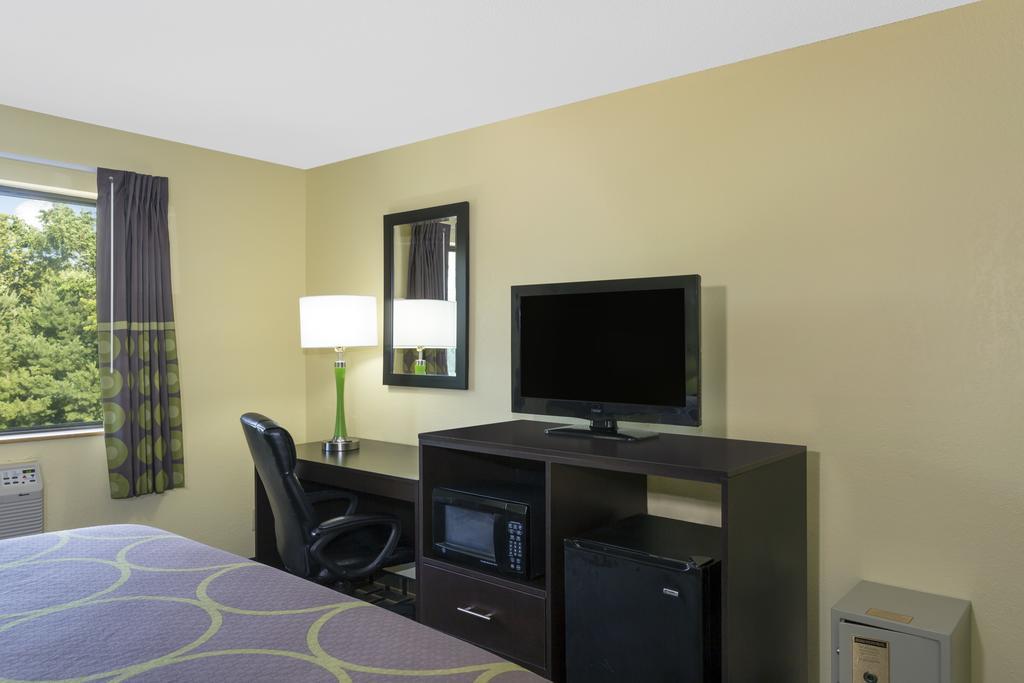 Motel Super 8 By Wyndham Marietta Exteriér fotografie